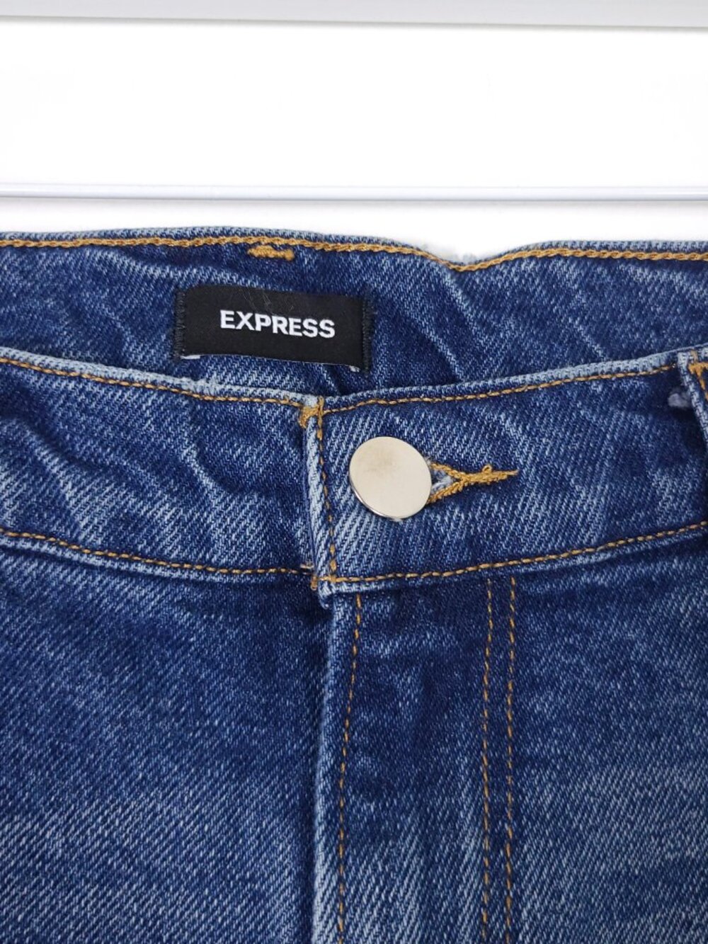 Express Modern Straight Super High Rise Jeans - Picture 5 of 10